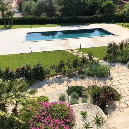 San Lorenzo Marzamemi Cecilia レイタニ